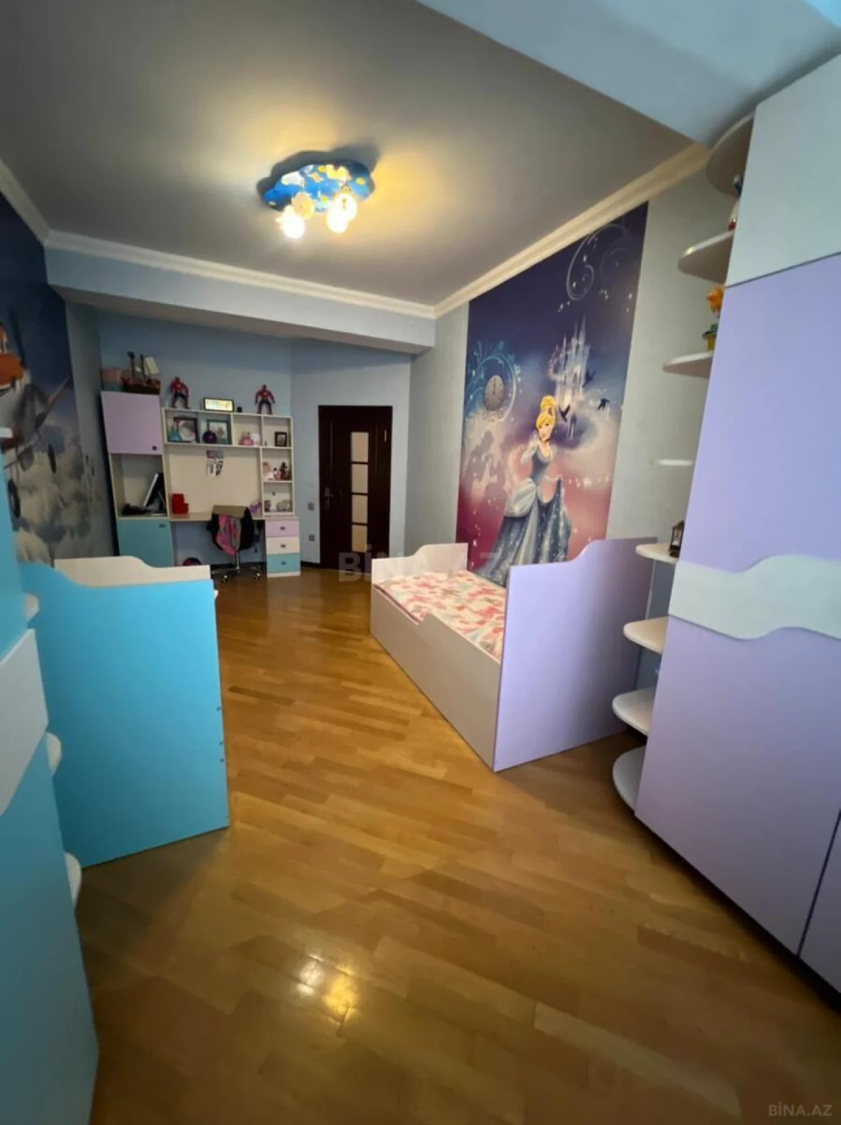 Satılır 3 otaqlı mənzil 116 m²