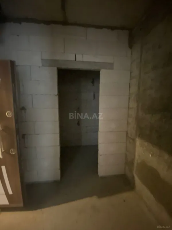 Satılır 3 otaqlı mənzil 98 m²