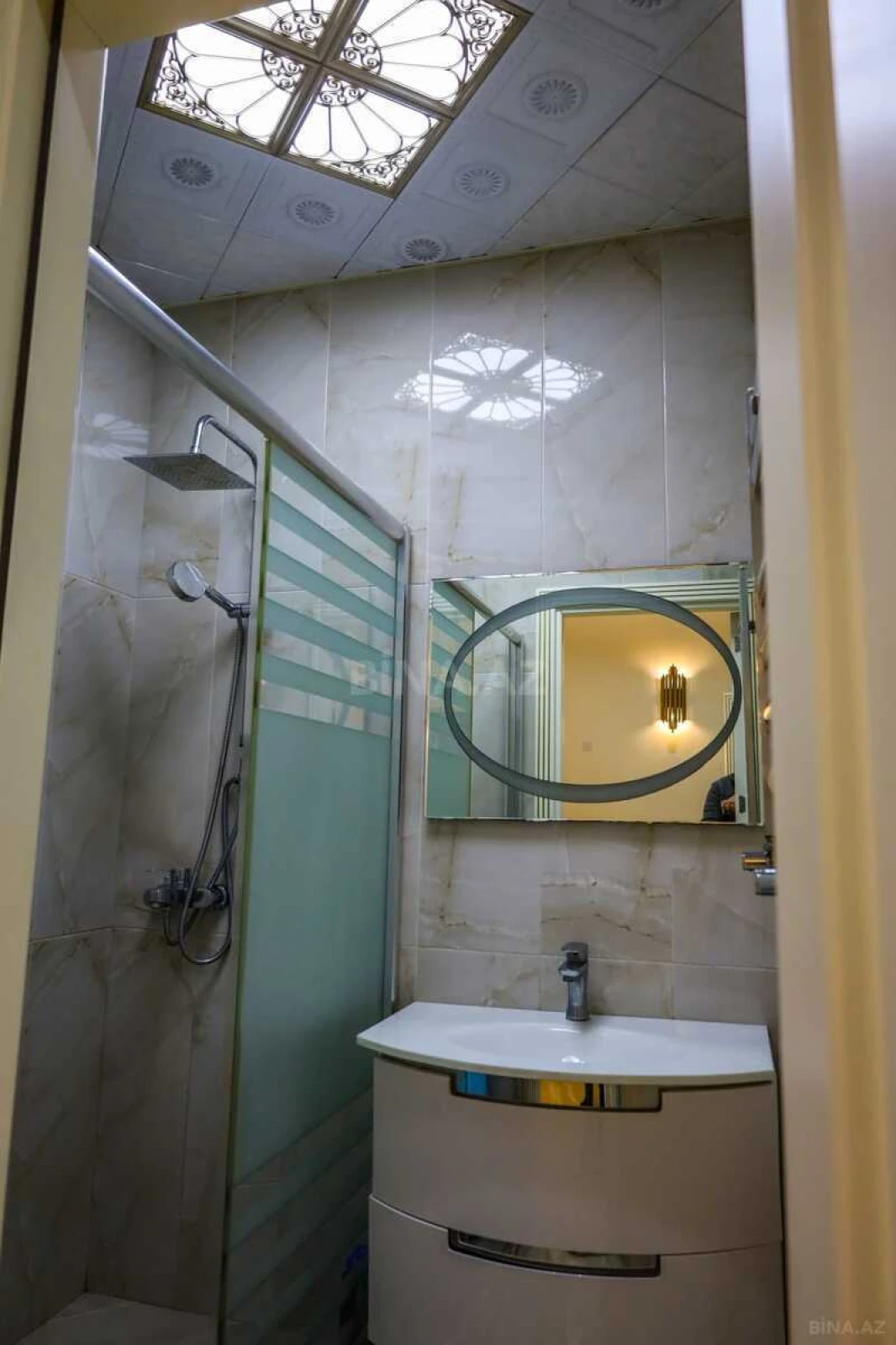 Satılır 3 otaqlı mənzil 113 m²
