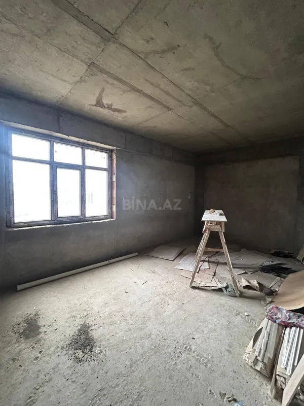Satılır 2 otaqlı mənzil 84 m²