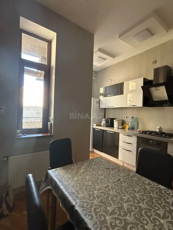 Kirayə verilir 3 otaqlı mənzil 120 m²