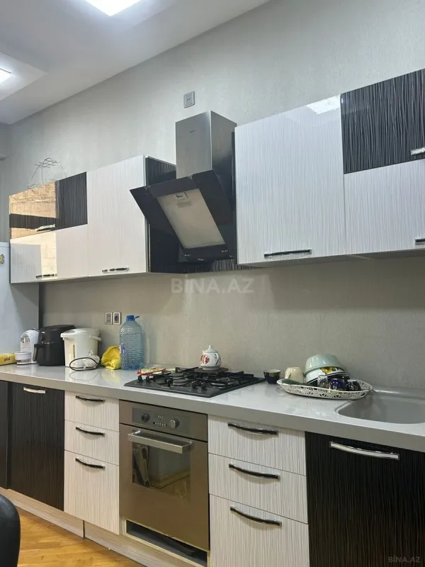Kirayə verilir 3 otaqlı mənzil 120 m²