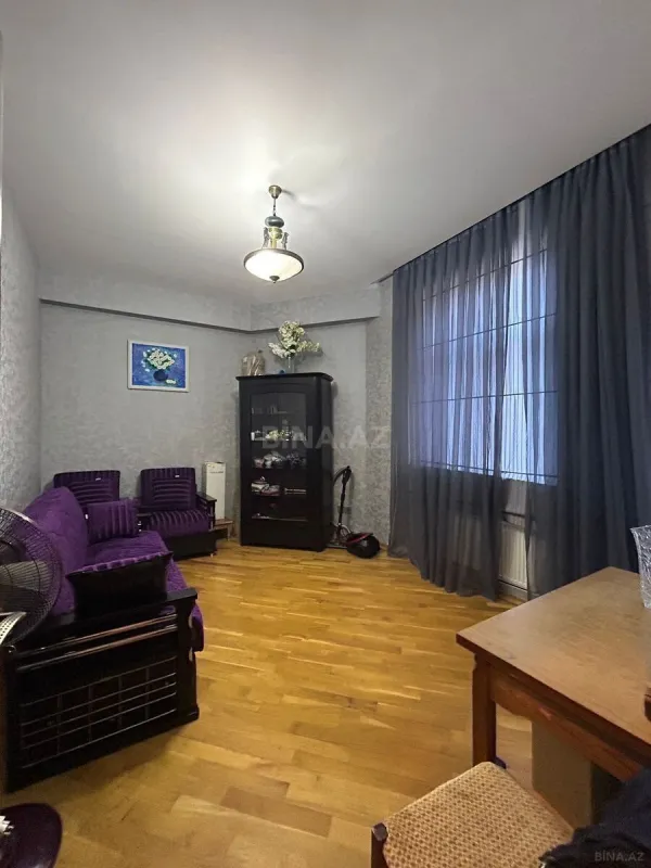 Kirayə verilir 3 otaqlı mənzil 120 m²