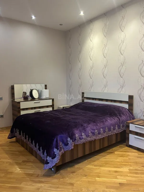 Kirayə verilir 3 otaqlı mənzil 120 m²