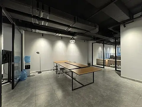 Satılır obyekt 412 m² — Bakı 412.00 m²