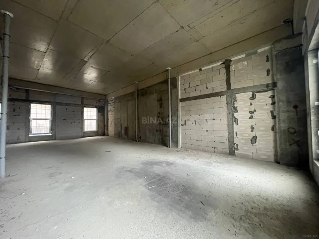 Satılır 5 otaqlı mənzil 159.5 m²