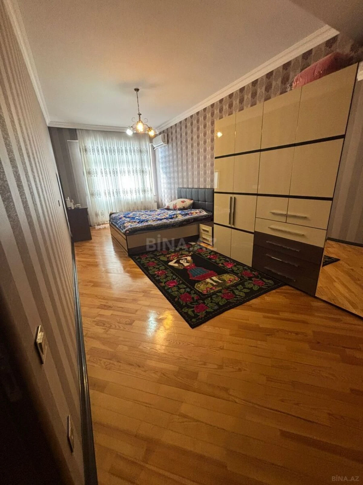 Kirayə verilir 2 otaqlı mənzil 100 m²