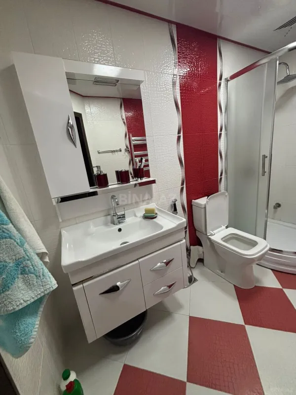 Kirayə verilir 2 otaqlı mənzil 100 m²