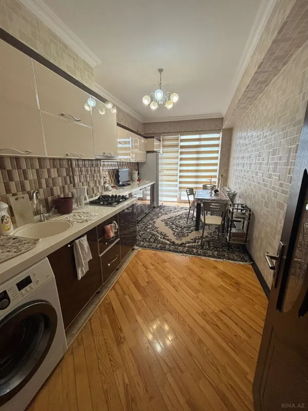 Kirayə verilir 2 otaqlı mənzil 100 m²