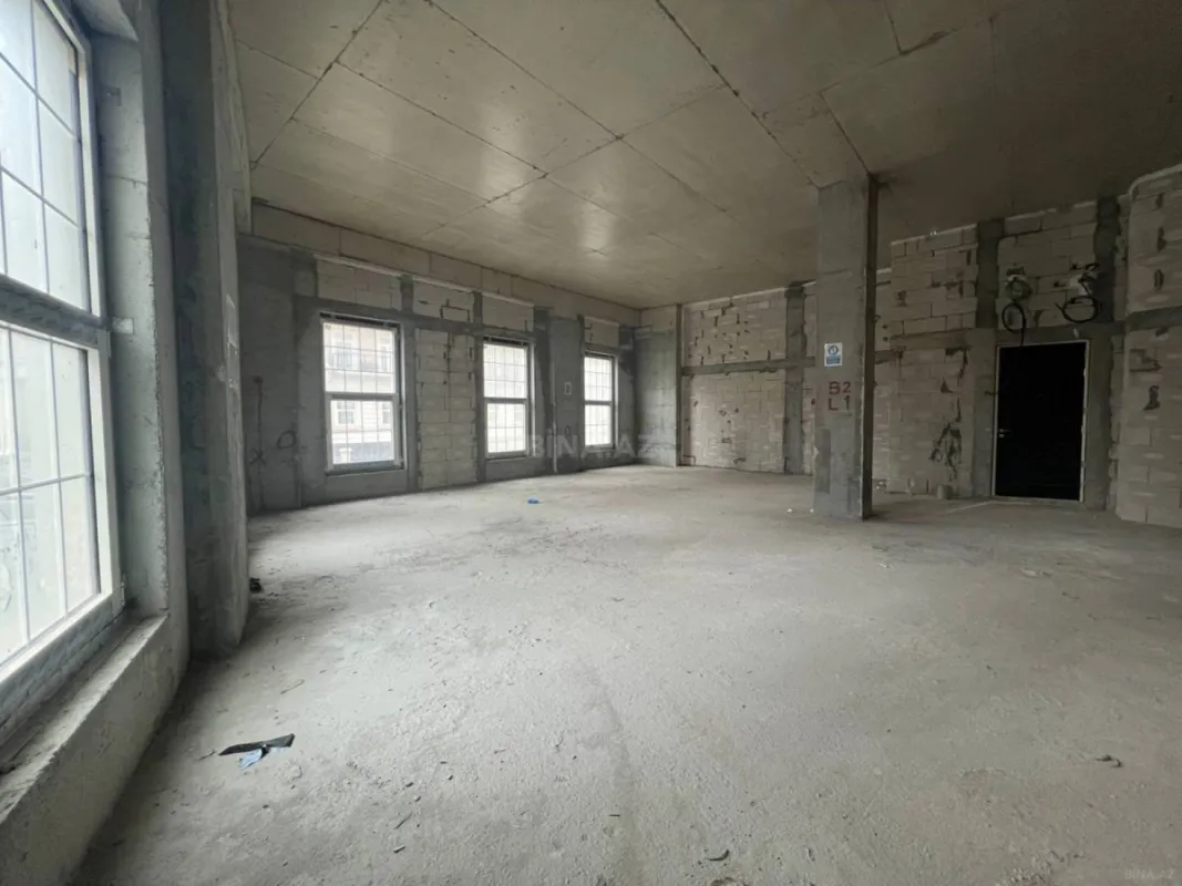 Satılır 4 otaqlı mənzil 113.1 m²