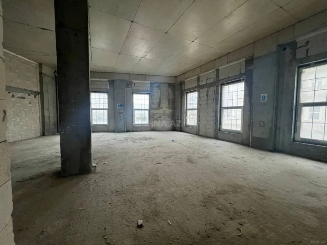 Satılır 4 otaqlı mənzil 113.1 m²