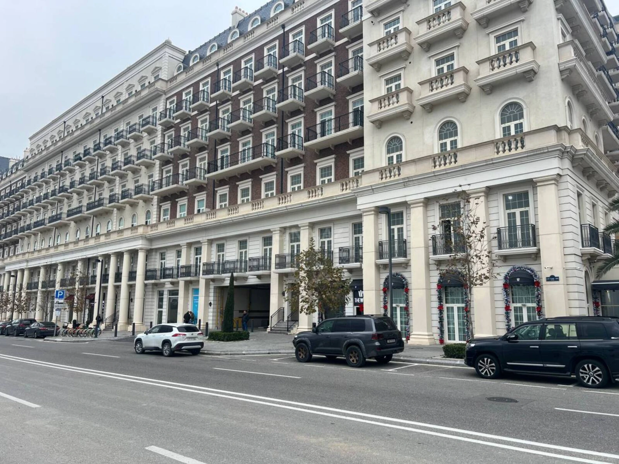 Satılır 3 otaqlı mənzil 92.7 m²