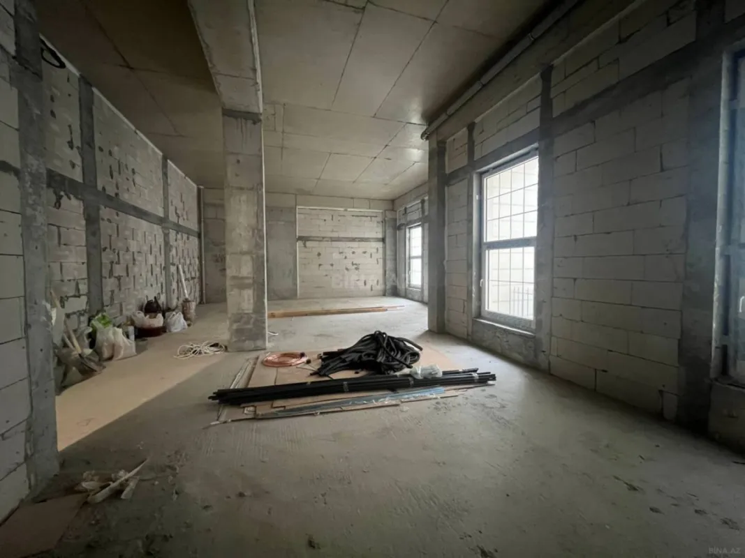 Satılır 3 otaqlı mənzil 92.7 m²