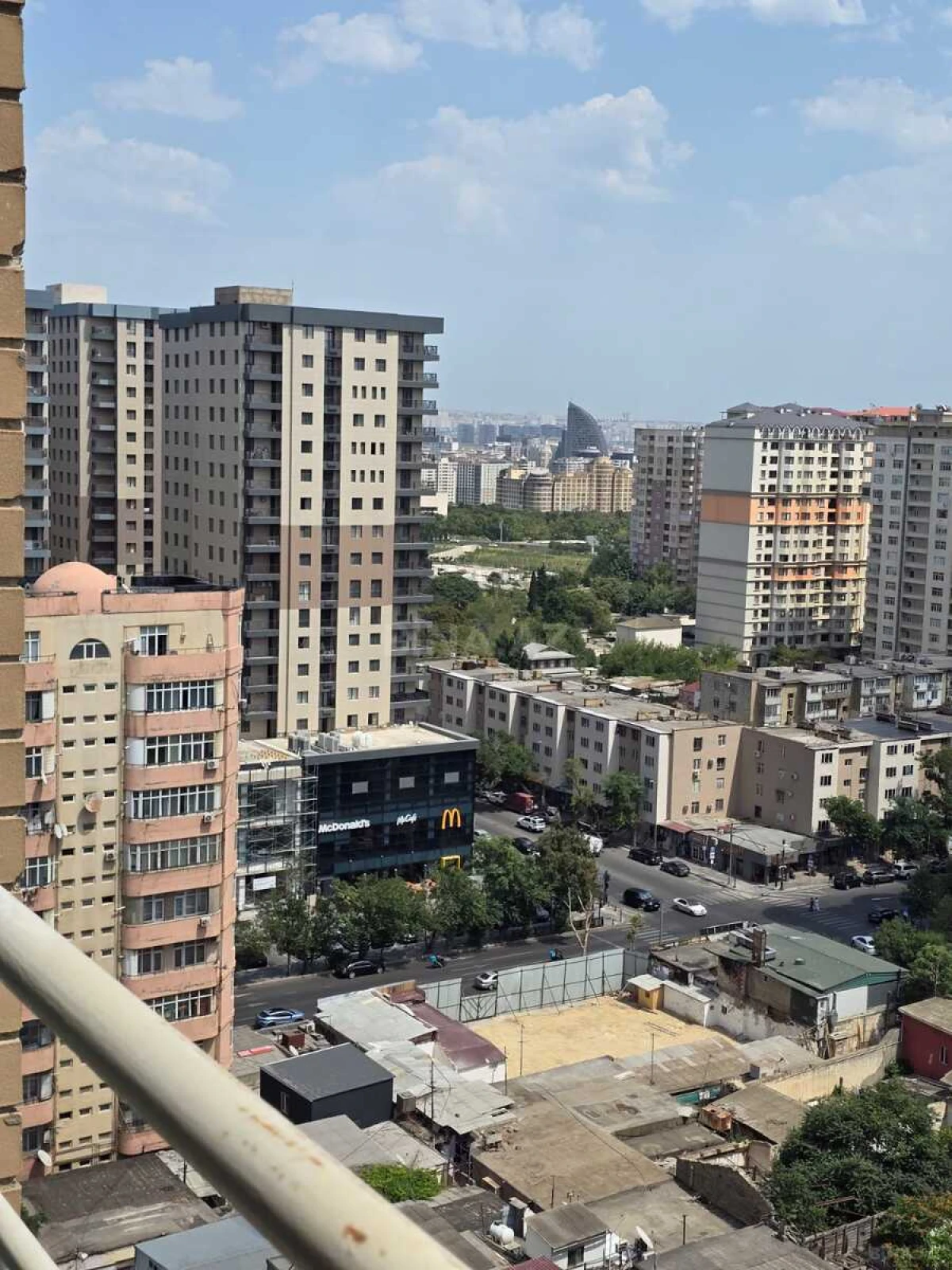 Satılır 3 otaqlı mənzil 115 m²