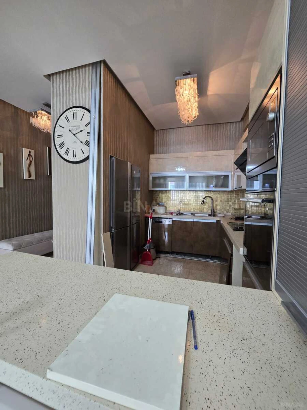 Satılır 3 otaqlı mənzil 115 m²