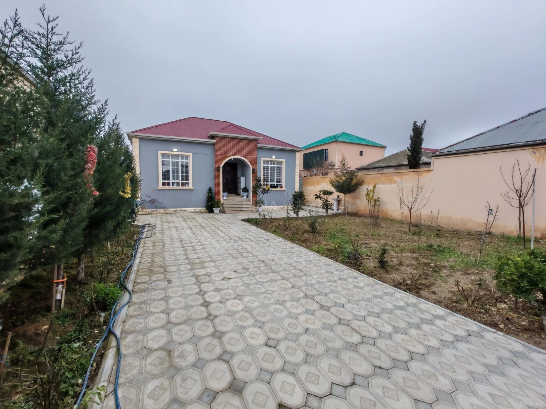 Satılır 3 otaqlı həyət evi 110 m²