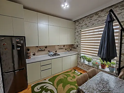 Satılır 3 otaqlı həyət evi 110 m²