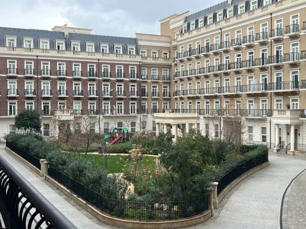 Satılır 3 otaqlı mənzil 100.3 m²