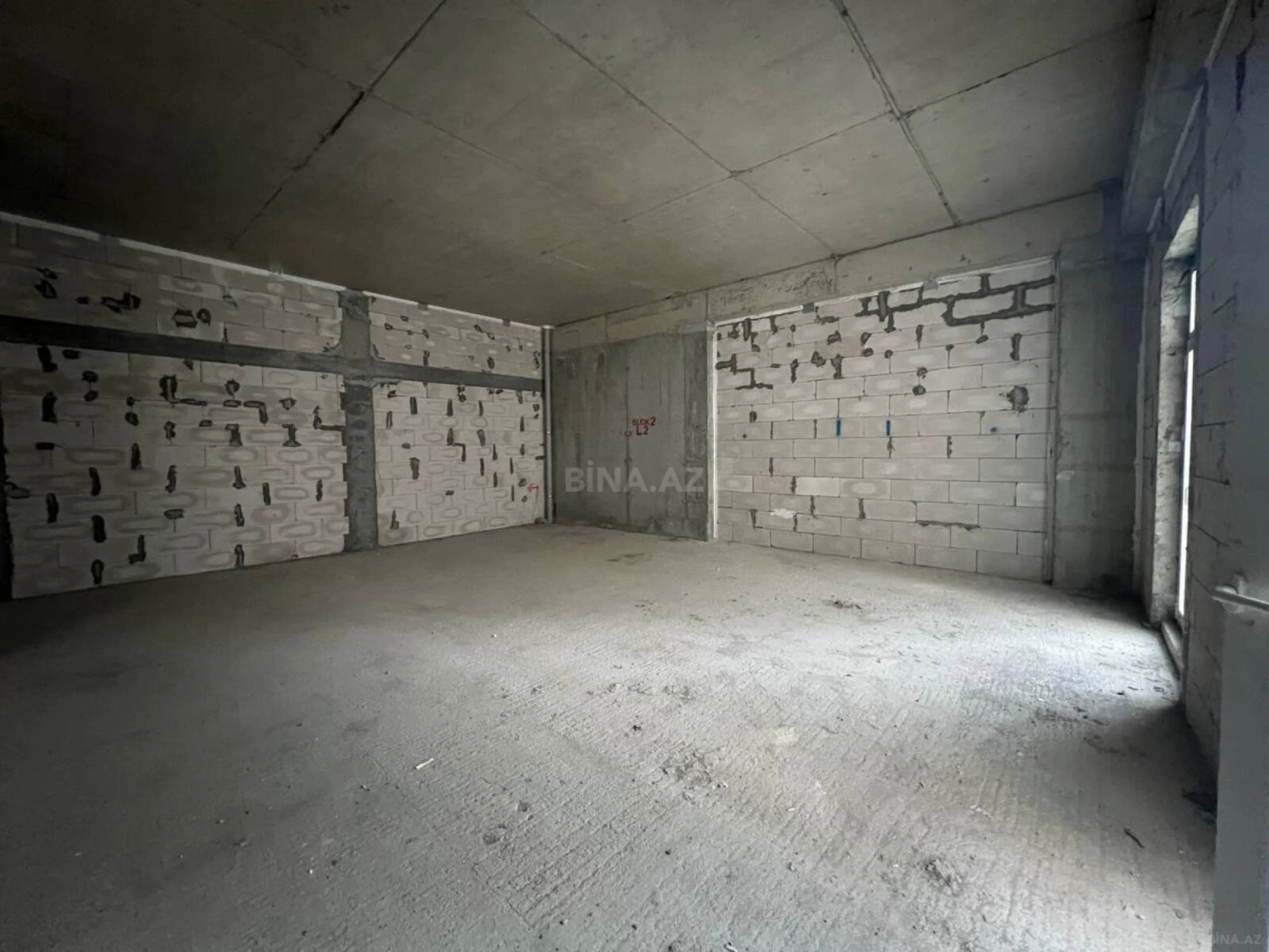 Satılır 3 otaqlı mənzil 100.3 m²