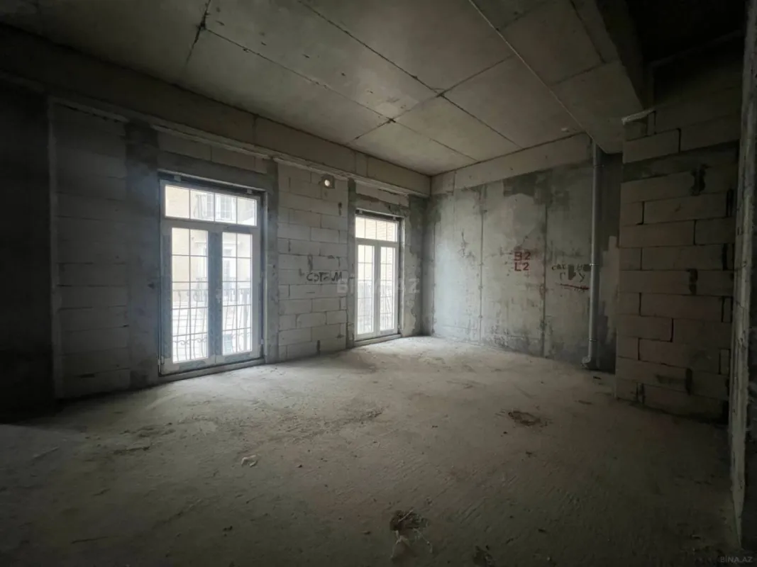 Satılır 3 otaqlı mənzil 100.3 m²