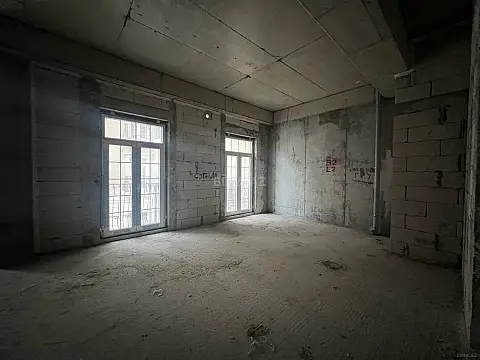 Satılır 3 otaqlı mənzil 100.3 m²