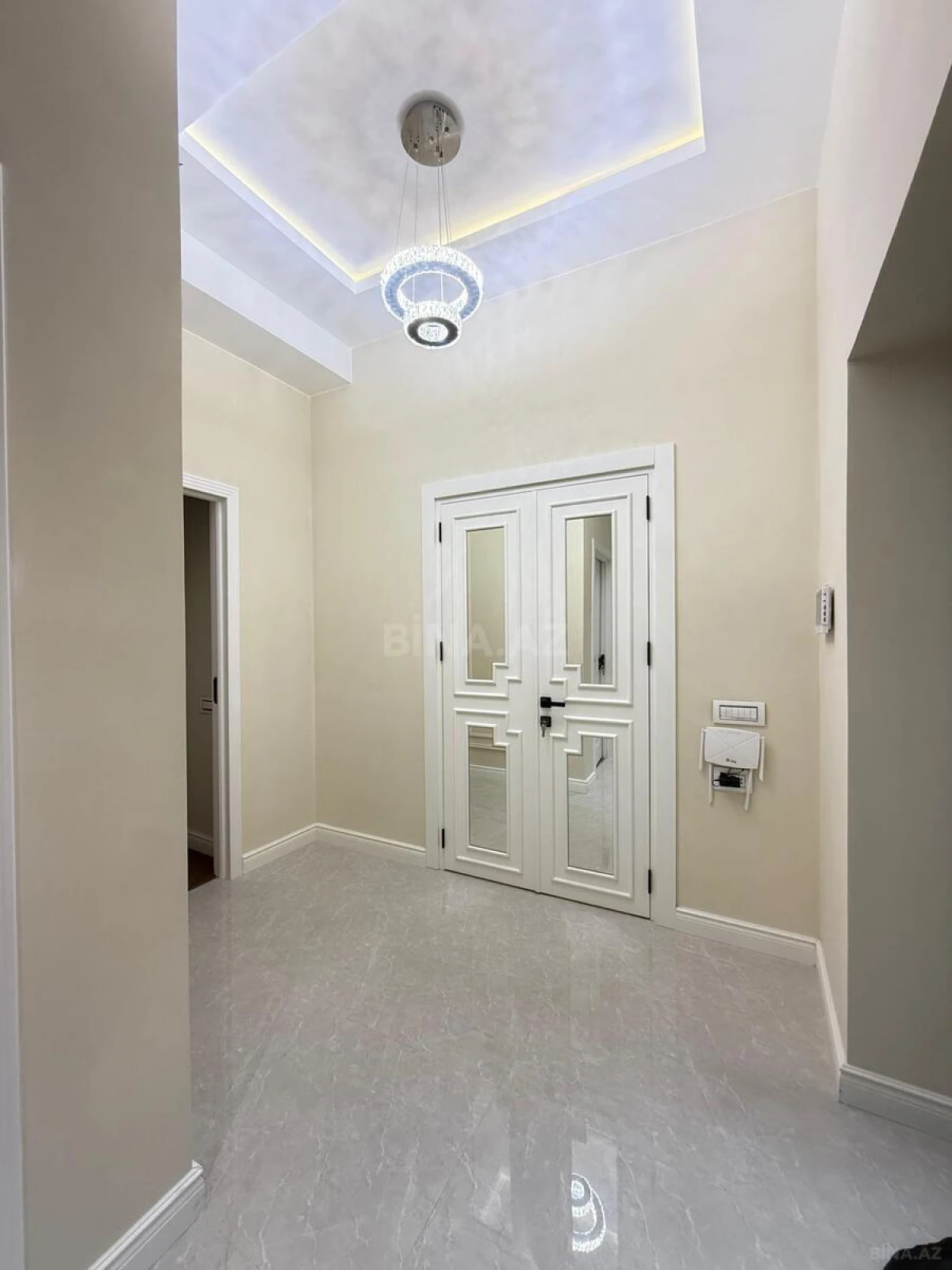 Kirayə verilir 3 otaqlı mənzil 100 m²