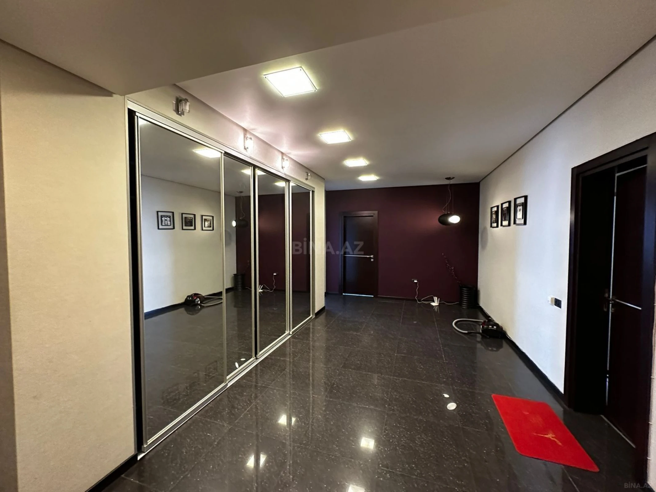 Kirayə verilir 4 otaqlı mənzil 195 m²