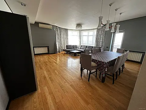 Kirayə verilir 4 otaqlı mənzil 195 m²