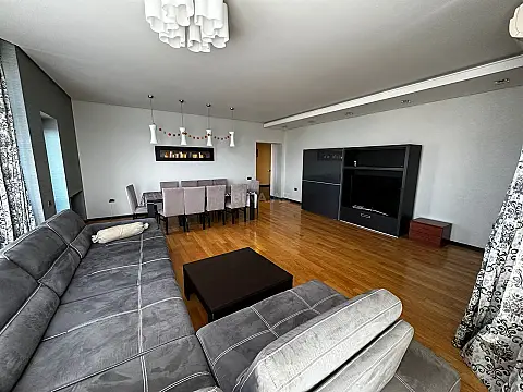 Kirayə verilir 4 otaqlı mənzil 195 m² — Bakı, Nərimanov 4 otaq 195.00 m²
