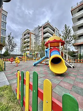 Satılır 2 otaqlı mənzil 67 m²