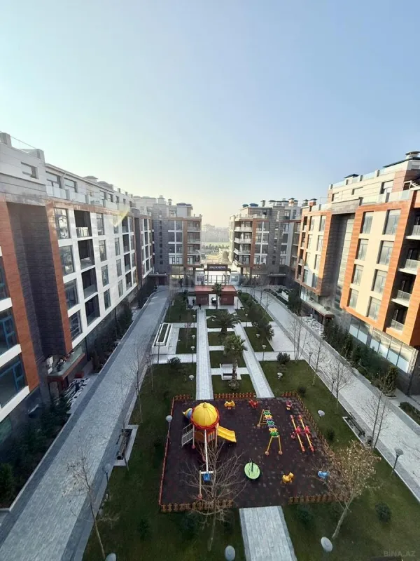 Satılır 2 otaqlı mənzil 67 m²