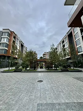 Satılır 2 otaqlı mənzil 67 m²