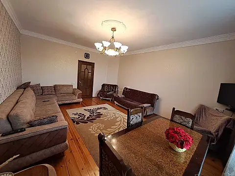 Satılır 3 otaqlı mənzil 105 m²