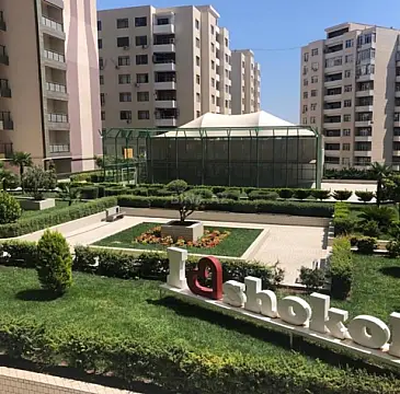 Satılır 3 otaqlı mənzil 186 m²