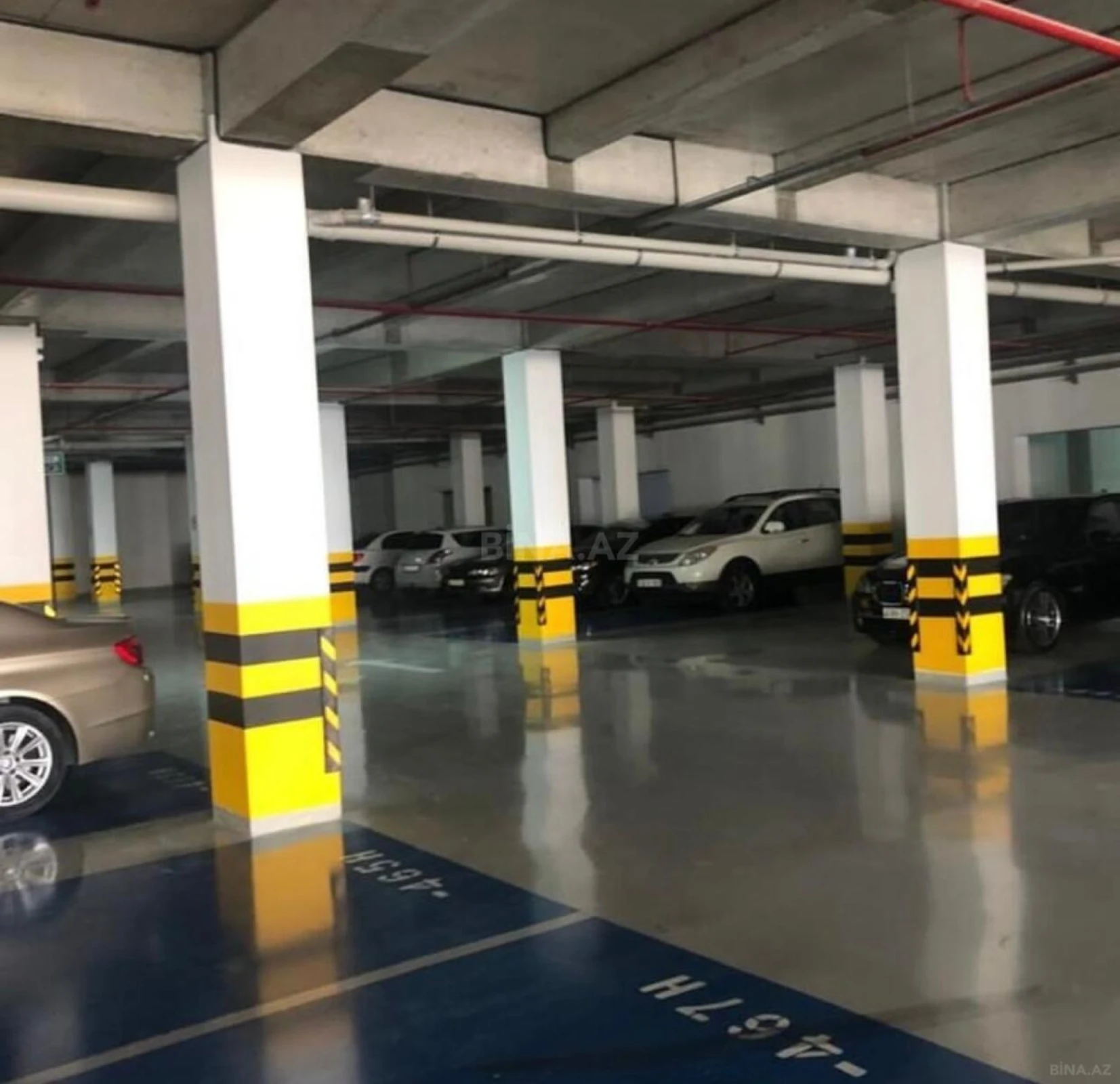 Satılır 3 otaqlı mənzil 186 m²