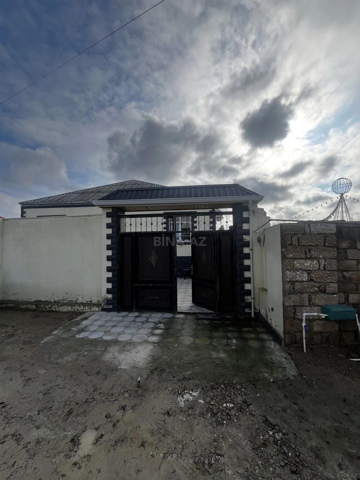 Satılır 4 otaqlı həyət evi 120 m²