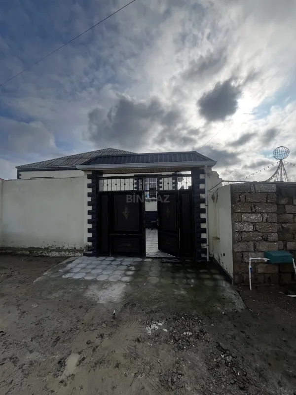 Satılır 4 otaqlı həyət evi 120 m²