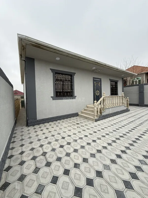 Satılır 3 otaqlı həyət evi 100 m²