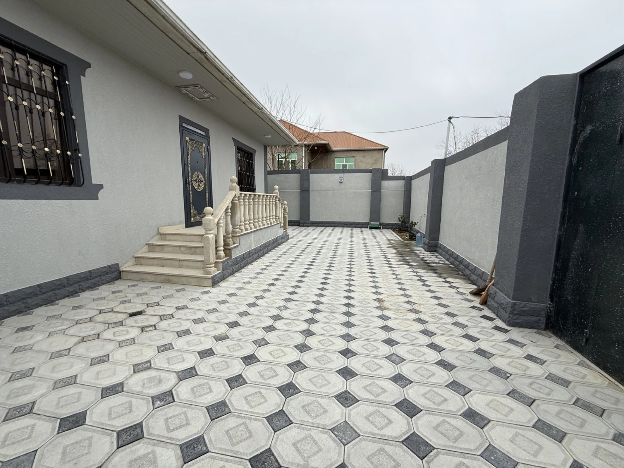 Satılır 3 otaqlı həyət evi 100 m²