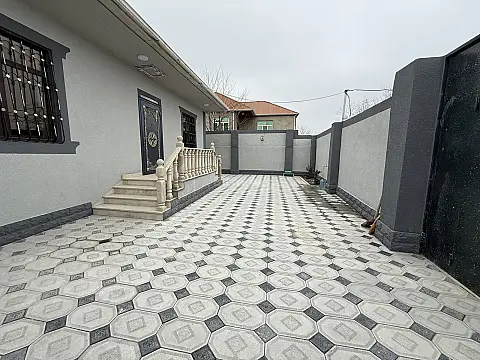 Satılır 3 otaqlı həyət evi 100 m²