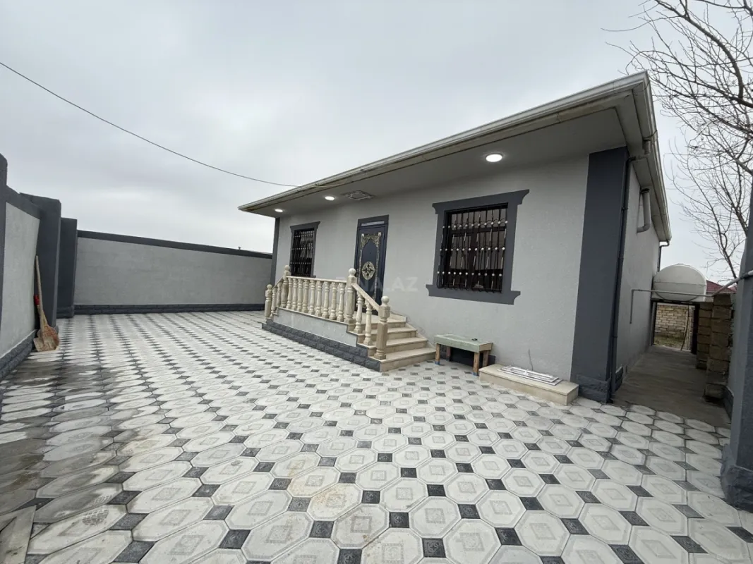Satılır 3 otaqlı həyət evi 100 m²