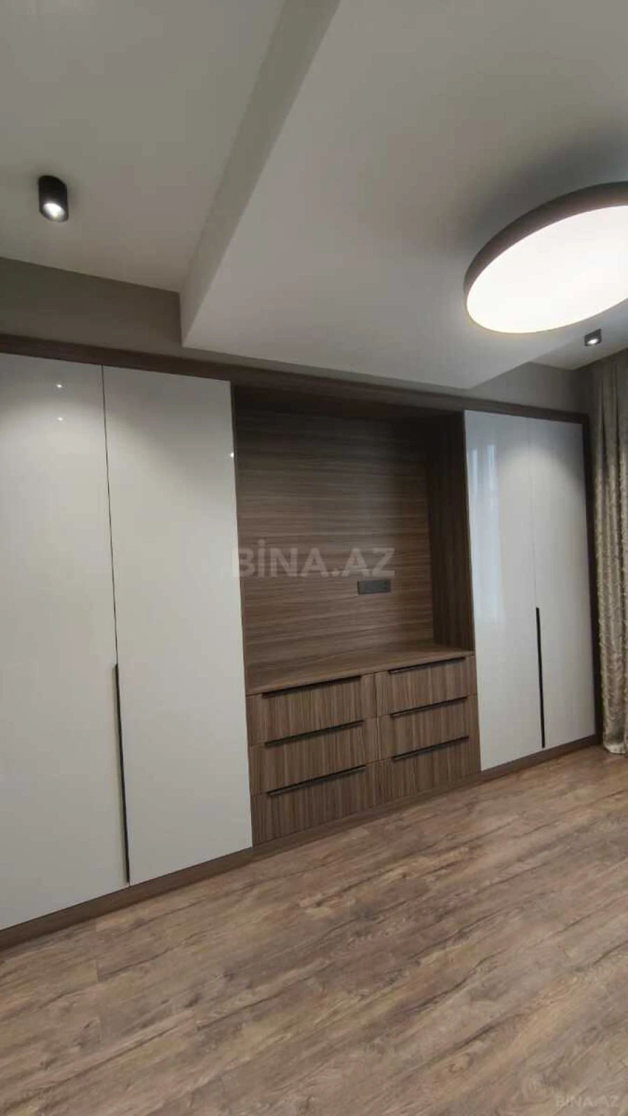 Satılır 3 otaqlı mənzil 74 m²
