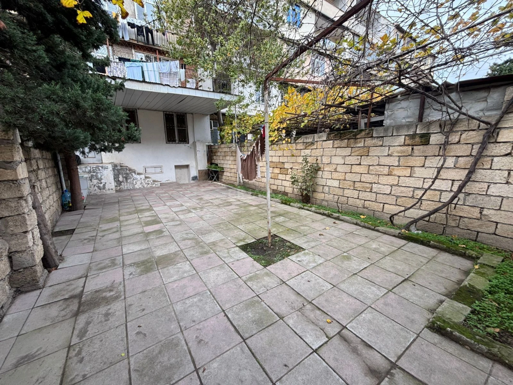 Satılır 3 otaqlı mənzil 90 m²