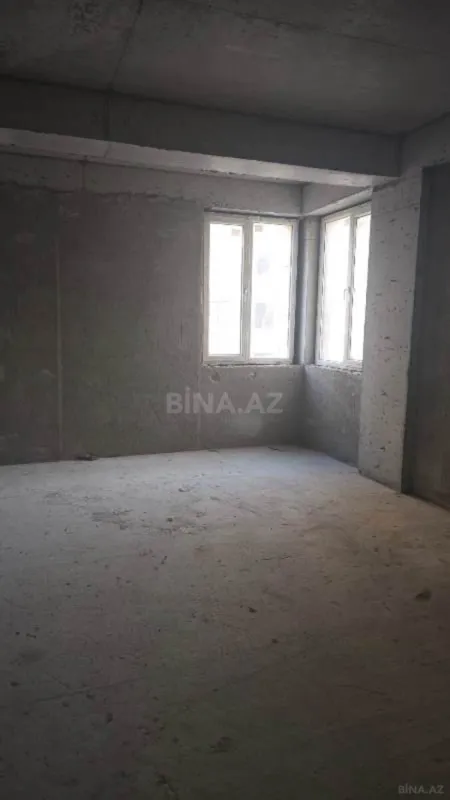 Satılır 4 otaqlı mənzil 192.5 m²