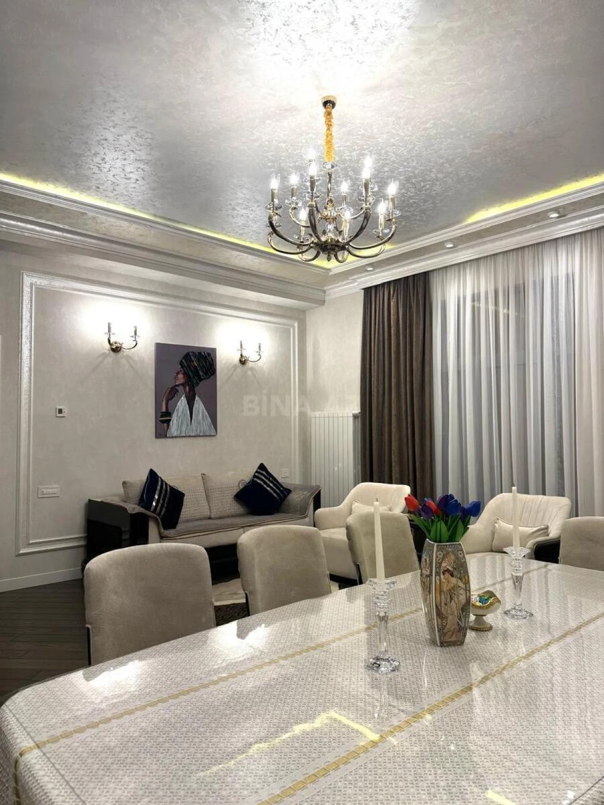 Satılır 4 otaqlı mənzil 170 m²