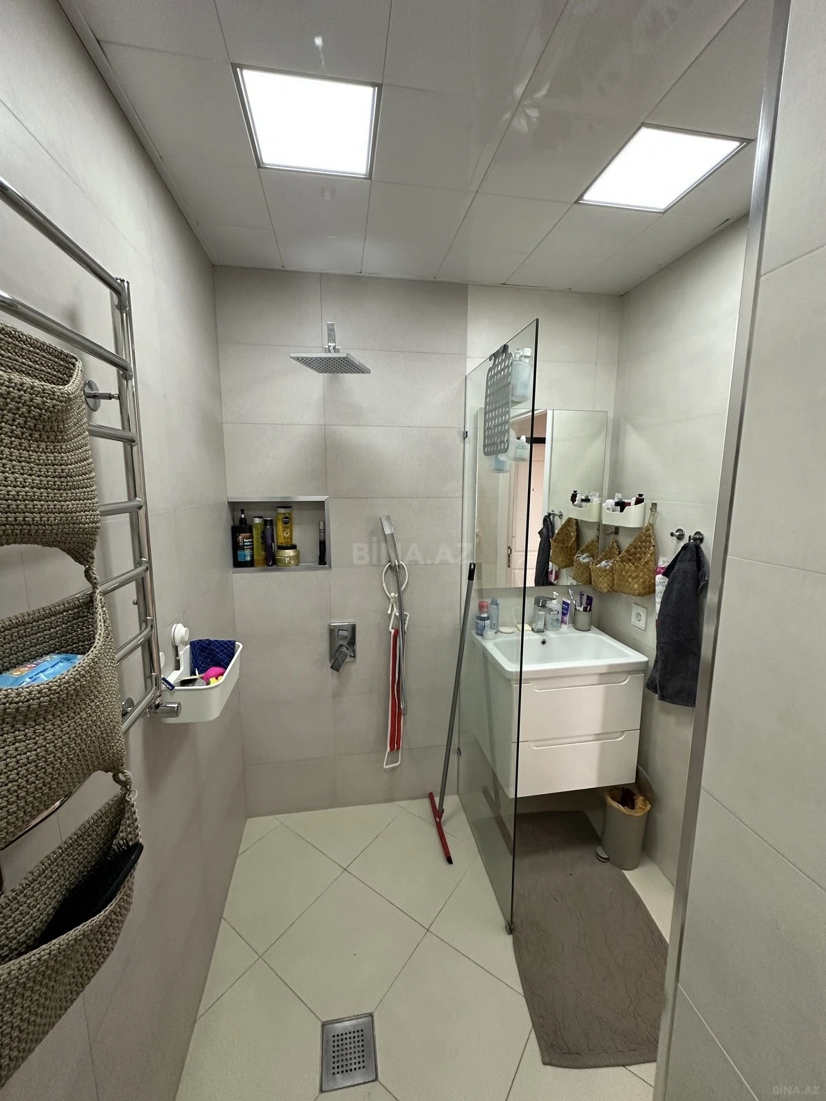 Satılır 2 otaqlı mənzil 85 m²