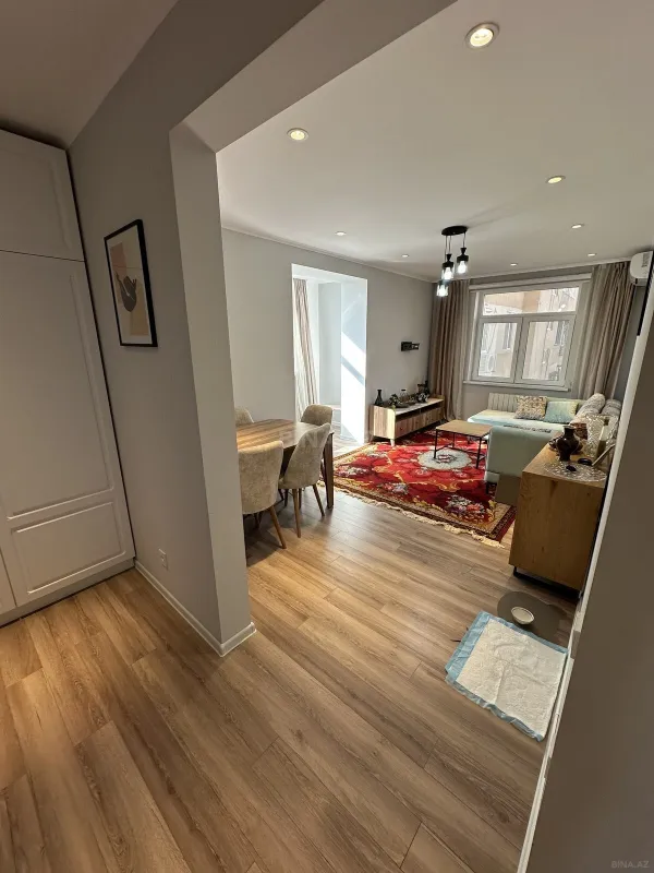 Satılır 2 otaqlı mənzil 85 m²