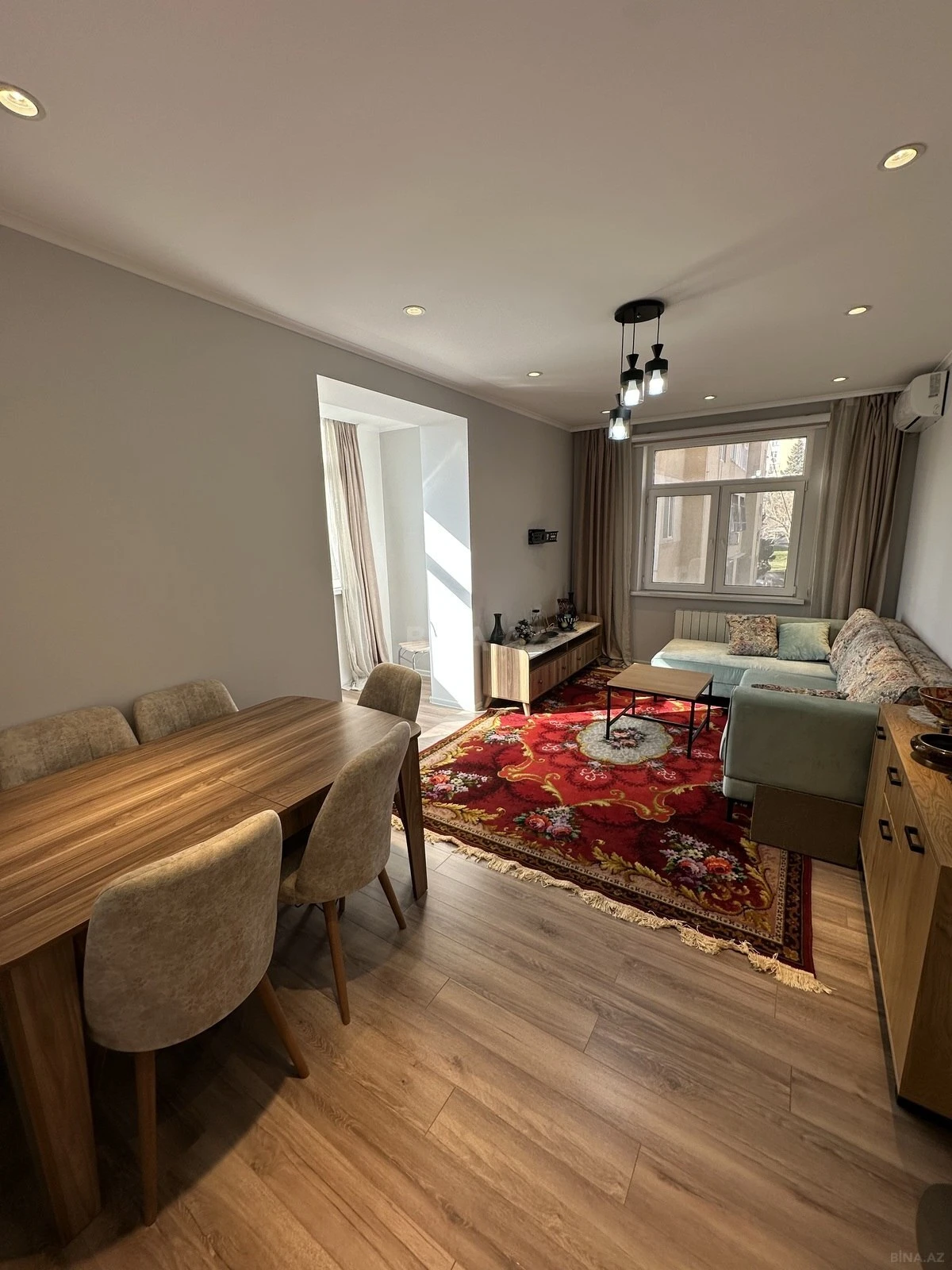 Satılır 2 otaqlı mənzil 85 m²