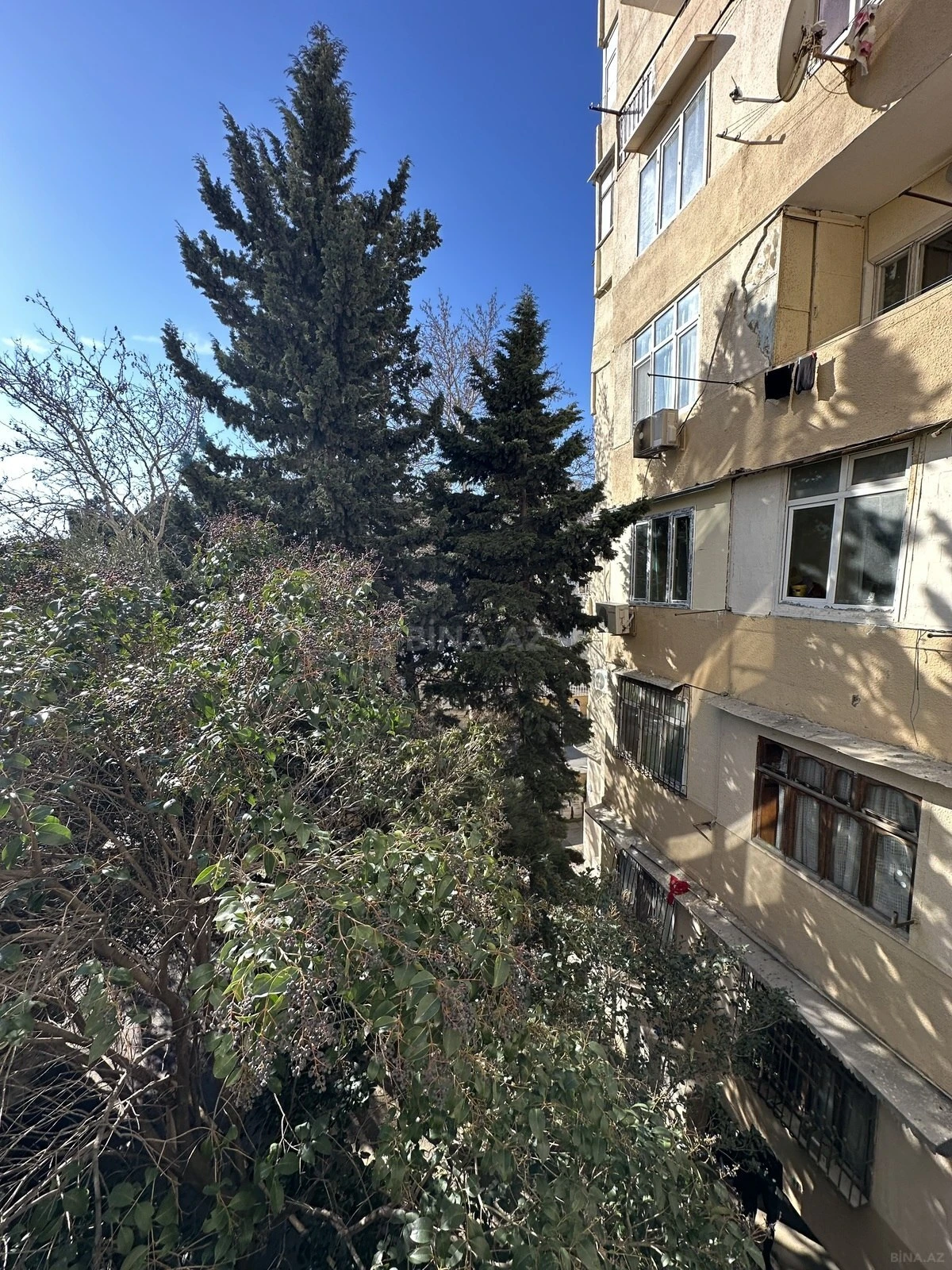 Satılır 2 otaqlı mənzil 85 m²