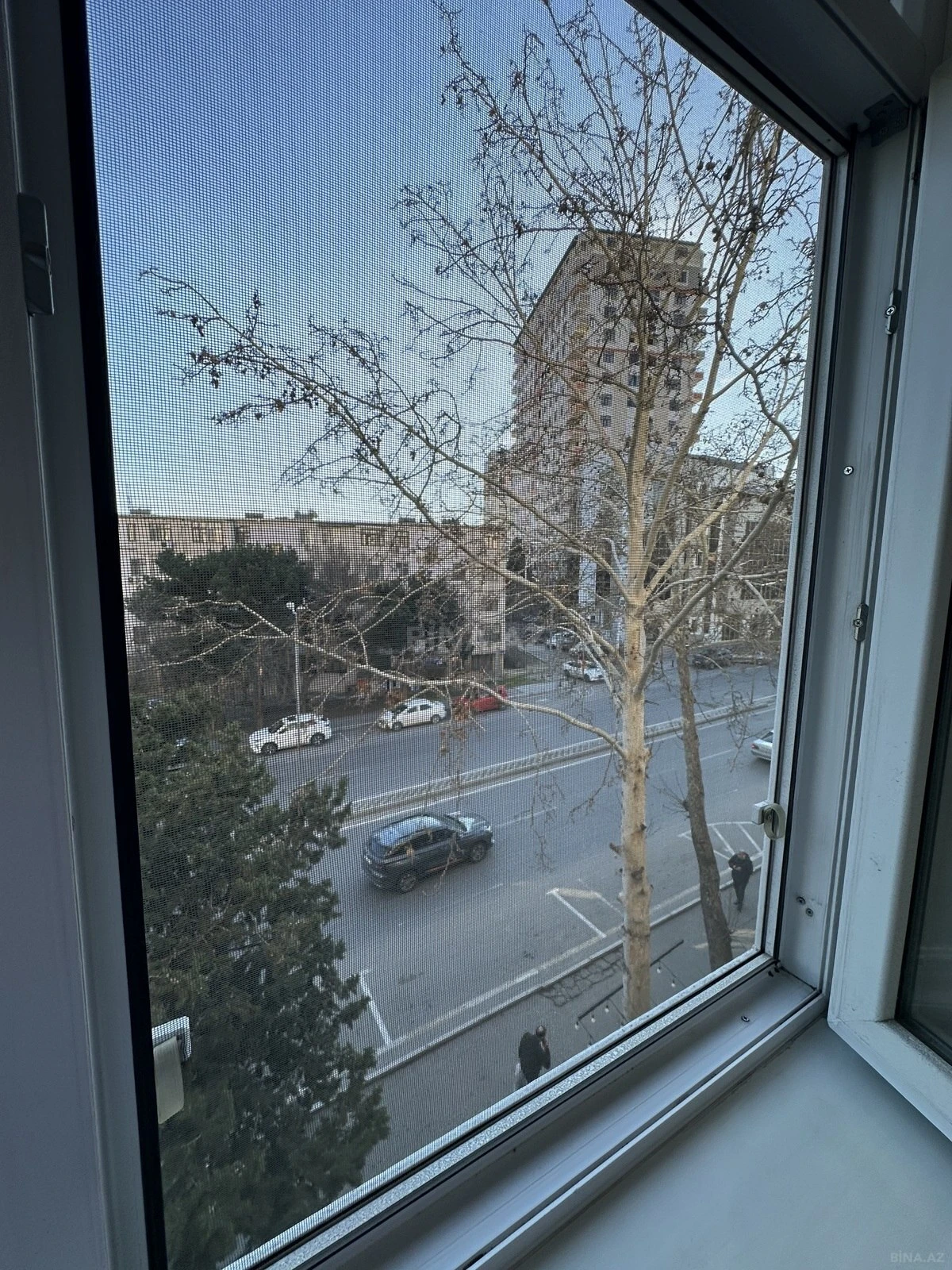 Satılır 2 otaqlı mənzil 85 m²